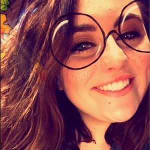 Meet your Posher, Haley